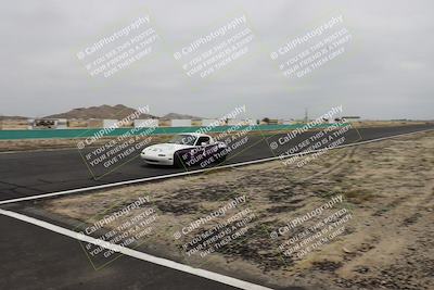 media/Jun-01-2025-CalClub SCCA (Sun) [[eae223c5dd]]/Group 5/Race (Front Straight)/